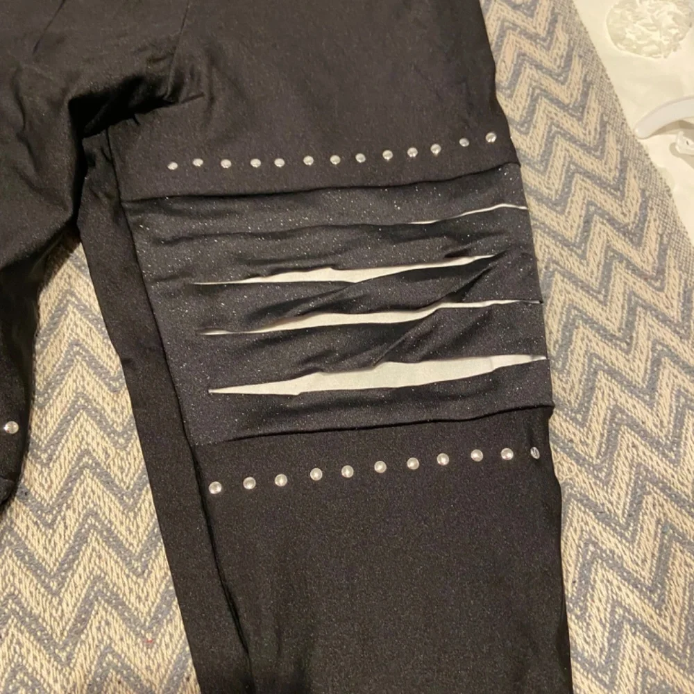 A Wish Come True 4-Piece Hip Hop Dance Costume – Child Size XL